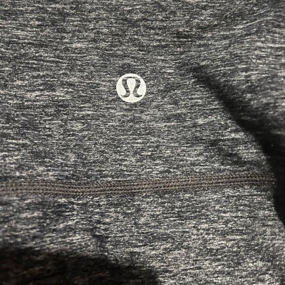 lululemon tank top size 4 - Picture 3 of 4
